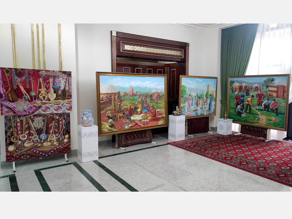 Gözellik bäsleşiginiň çäklerinde sergi