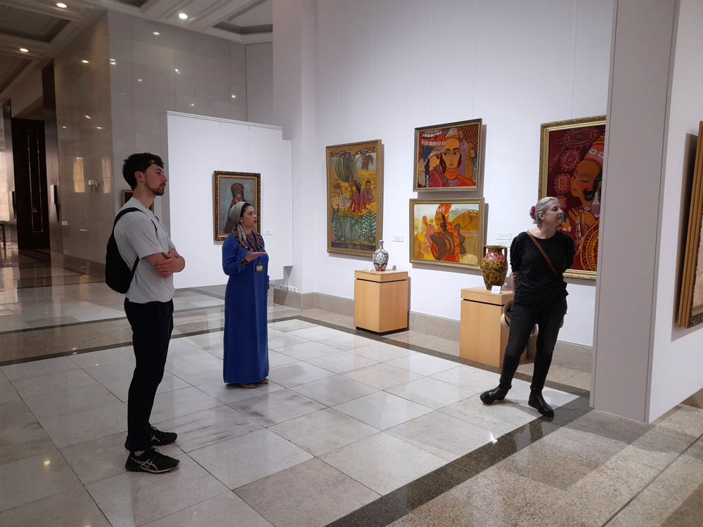 The tour of foreigners